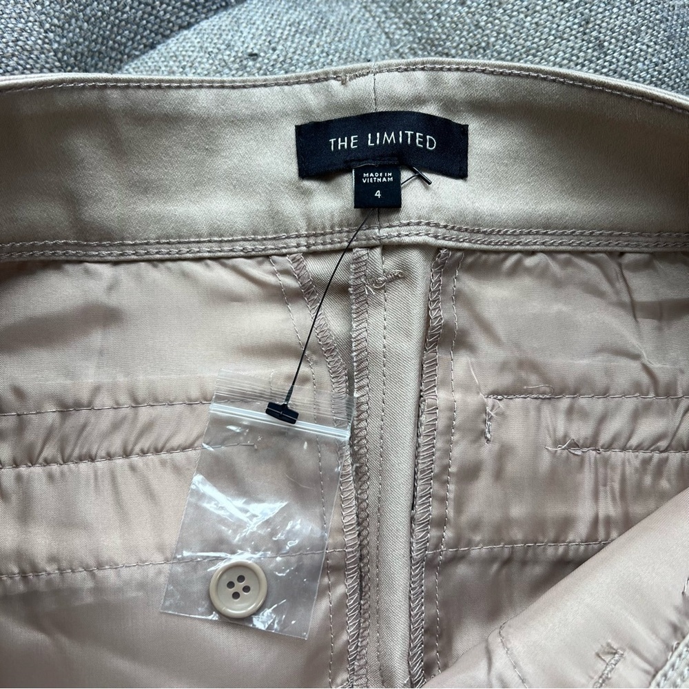 NWT The Limited Tailored Shorts Sand Beige Size 4 Stretch 5” Inseam - Picture 4 of 7